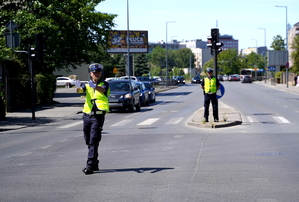 policjanci biorą udział w wojewódzkich eliminacjach do konkursu „Policjant Ruchu Drogowego 2024”