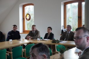 oglądanie pokazu multimedialnego