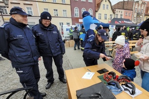 Mundurowi towarzyszą organizatorom podczas Finału WOŚP