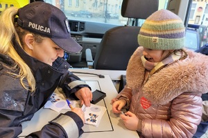 Policjanci z komendy w Świeciu i podległych jednostek, podczas 33. Finału Wielkiej Orkiestry Świątecznej Pomocy w Nowem