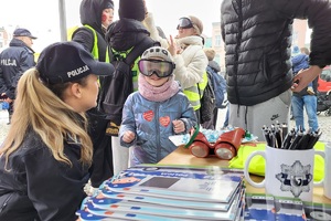 Policjanci z komendy w Świeciu i podległych jednostek, podczas 33. Finału Wielkiej Orkiestry Świątecznej Pomocy w Nowem