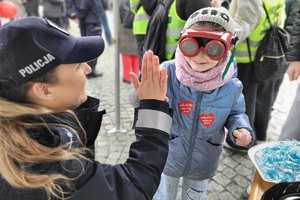 Policjanci z komendy w Świeciu i podległych jednostek, podczas 33. Finału Wielkiej Orkiestry Świątecznej Pomocy w Nowem