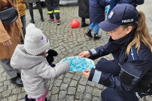 Policjanci z komendy w Świeciu i podległych jednostek, podczas 33. Finału Wielkiej Orkiestry Świątecznej Pomocy w Nowem