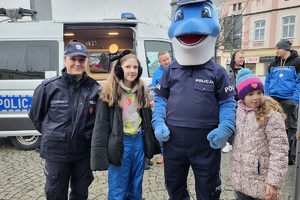 Policjanci z komendy w Świeciu i podległych jednostek, podczas 33. Finału Wielkiej Orkiestry Świątecznej Pomocy w Nowem
