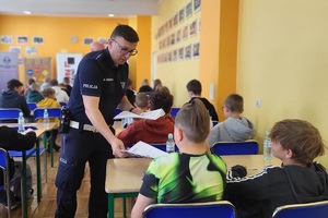 Policjanci ruchu drogowego prowadzą Ogólnopolski Turniej Bezpieczeństwa Ruchu Drogowego