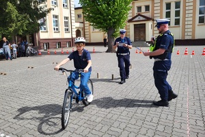 Policjanci ruchu drogowego prowadzą Ogólnopolski Turniej Bezpieczeństwa Ruchu Drogowego