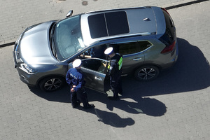 Policjanci z powiatu świeckiego podczas działań przy przejazdach kolejowych