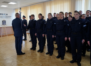 Policjanci przyjęci do służby podczas uroczystego ślubowania
