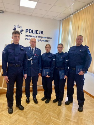 Policjanci przyjęci do służby podczas uroczystego ślubowania