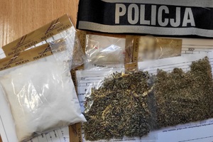 Zabezpieczone przez policjantów narkotyki