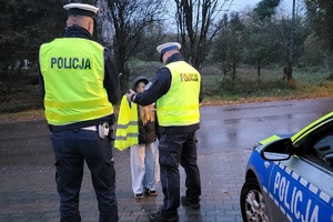 Policjanci podczas działań ogólnokrajowych Bezpieczny pieszy