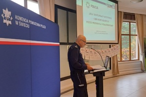Zajęcia i wykłady podczas konferencji szkoleniowej dla policjantów i innych instytucji pomocowych