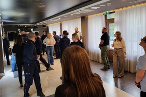 Zajęcia i wykłady podczas konferencji szkoleniowej dla policjantów i innych instytucji pomocowych