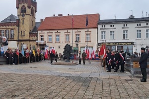 Uroczyste obchody Święta Niepodległości z udziałem policyjnej delegacji