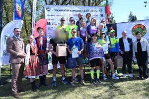 Policjanci biorący udział w zaodach sportowych