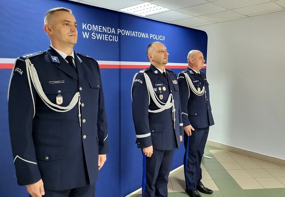 nadinsp. Jakub Gorczyński Komendant Wojewódzki Policji w Bydgoszczy
kom. Bartosz Kryszak Komendant Powiatowy Policji w Świeciu
podinsp. Marcin Karwat Pierwszy Zastępca Komendanta Powiatowego Policji w Świeciu